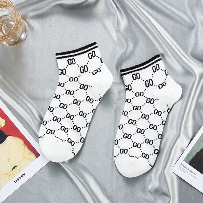 

Summer new style European and American tide socks casual simple letter boat socks personality sweet tide socks ladies socks