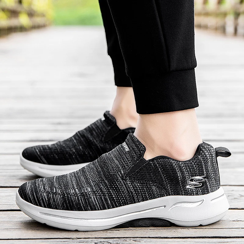

New Cool Mens Gym Shoes Soft Sole Running Trainers For Men Superstar Brand Men Slip On Shoes Summer Walking Jogging Shoes Men