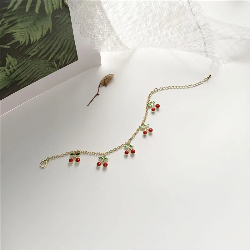 

Japan And South Korea Contracted Sweet Cherry Bracelet Female Niche Design Girlfriends Hand Act The Role Of Women Jewelry Gifts