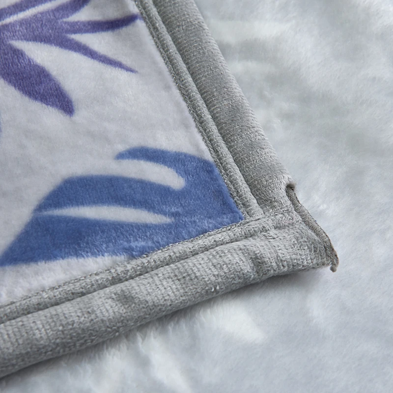 

Machine Washable Super Warm Flannel Thicken Blanket For Bed Adult Blanket Cover Suitable For Queen Size
