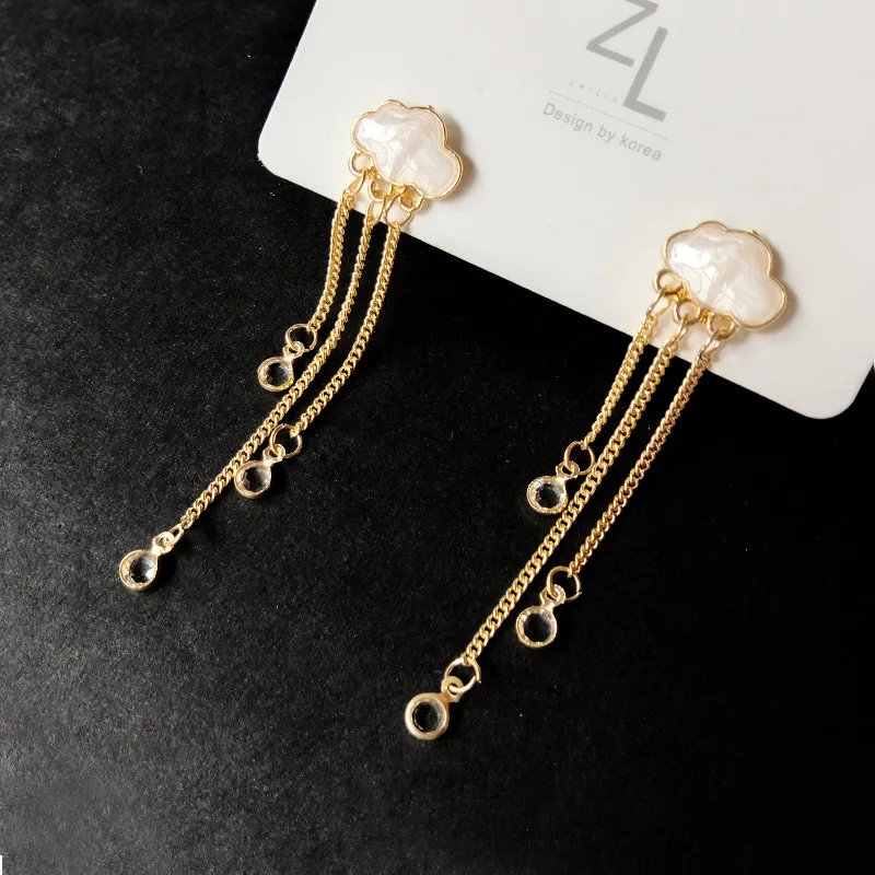 

Seblasy 2021 New Trend Korean Clouds Stud Earrings for Women KC Gold Tassel Drop Earrings Girls Bosomate Jewelry Hot Selling