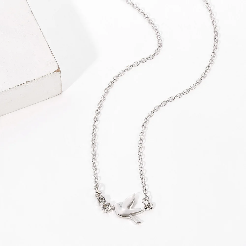 

Fashion Trend Art Design Animal Necklace Female Zircon White Pigeon Choker Party Gift For Ladies Exquisite Jewelry Birthday Gift