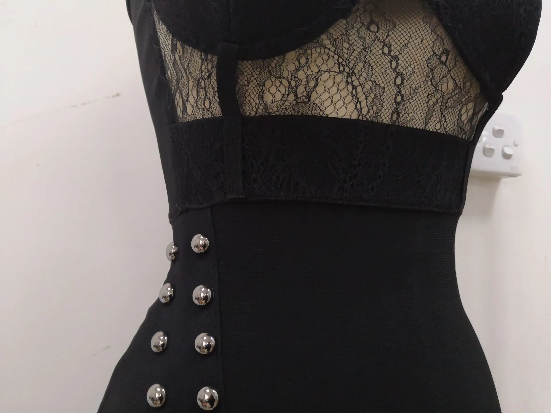 

High Quality Black Strapless Lace Hollow Out Rayon Bandage Dress Sexy Fashion Party Bodycon Dress