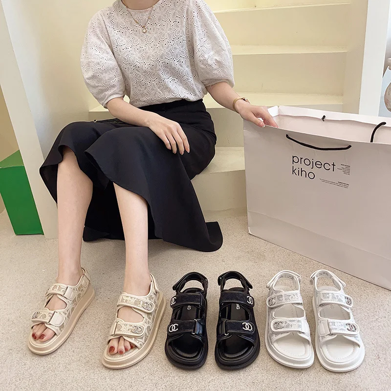 

2021 new summer puffy velcro non-slip soft bottom outer wear thick bottom flat bottom fashion sandals pregnant women