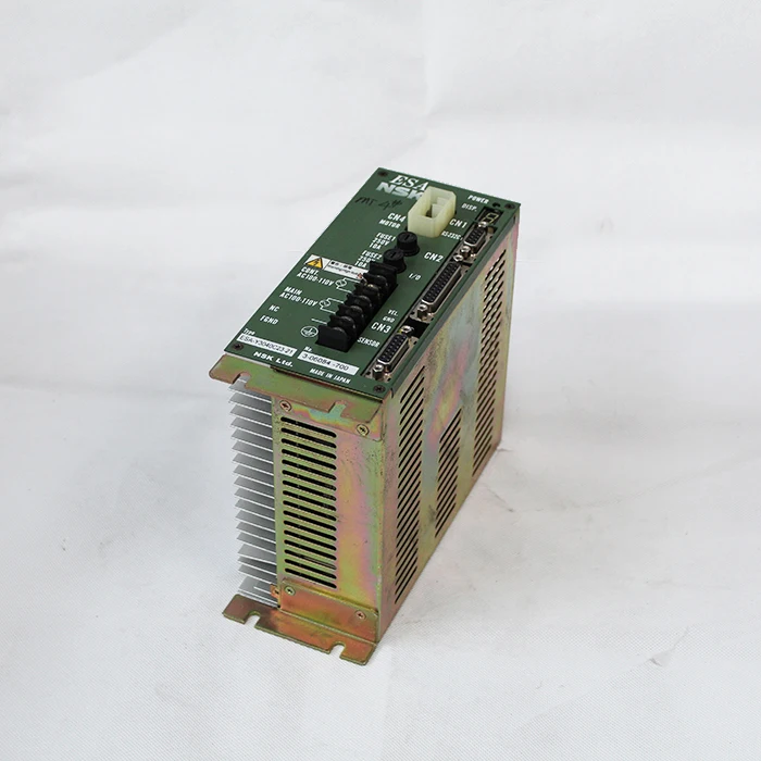 

NSK ESA-Y3040C23-21 ESAY3040C2321 сервопривод NO.3-06084-700 tesed исправно