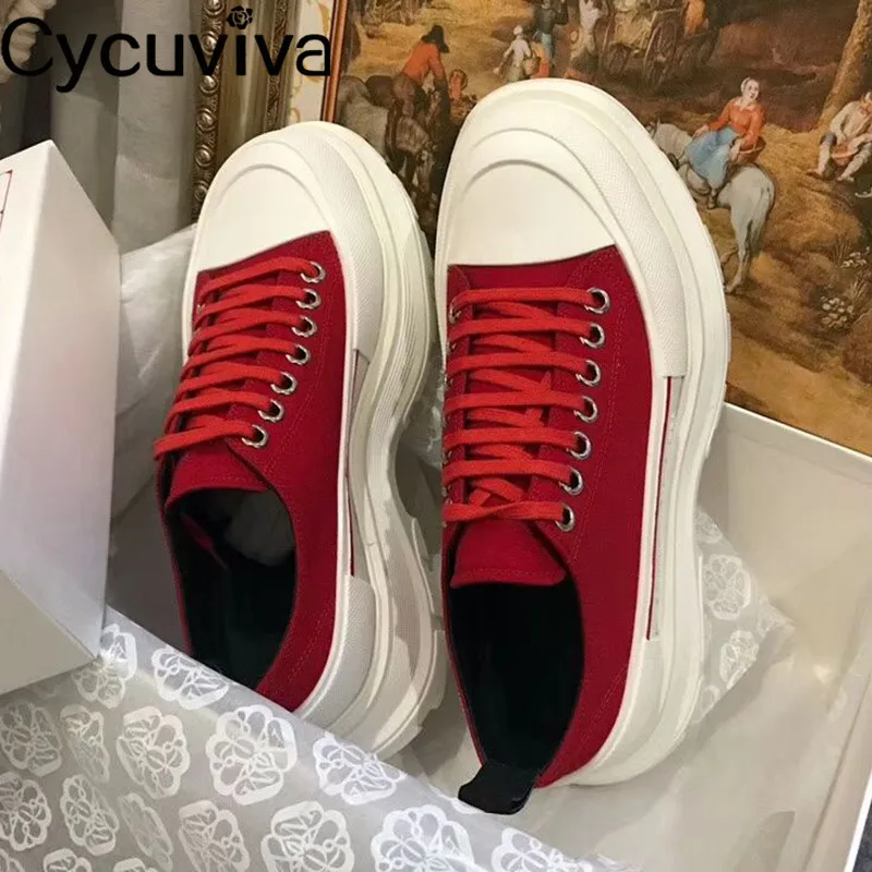 Женские парусиновые кроссовки на толстой плоской подошве Подиумные