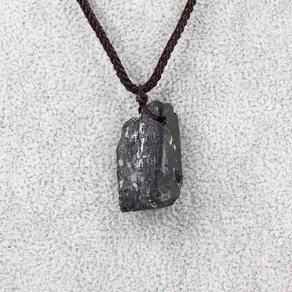 Оригинальное креативное ожерелье с черным турмалином из натурального кристалла