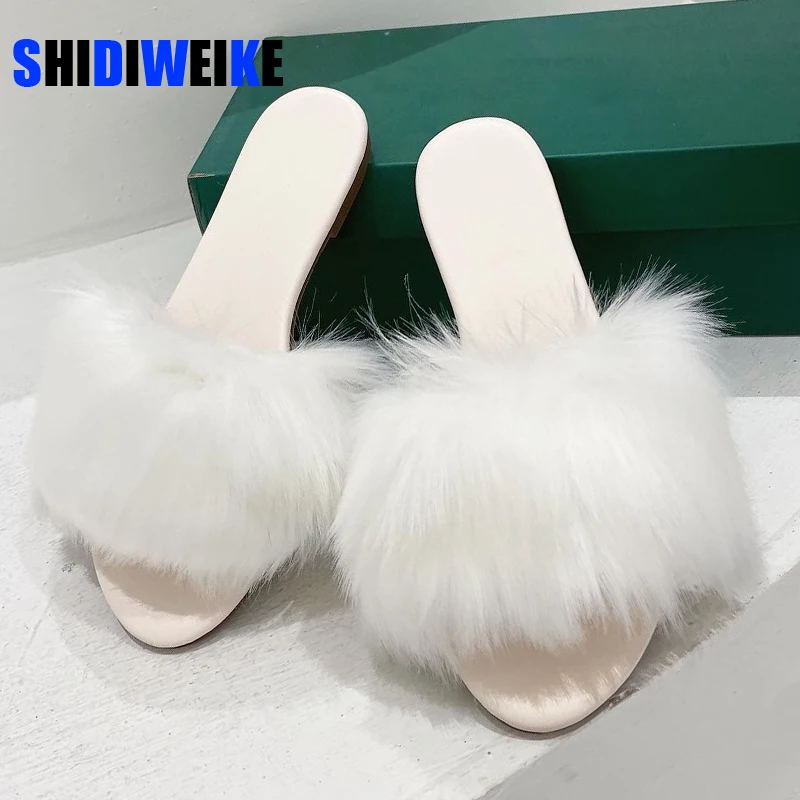 

Тапочки на плоской подошве; Женская обувь; Женские мюли; Новинка; Летние шлепанцы на кроличьем меху с открытым носком; Разноцветные шлепанцы...