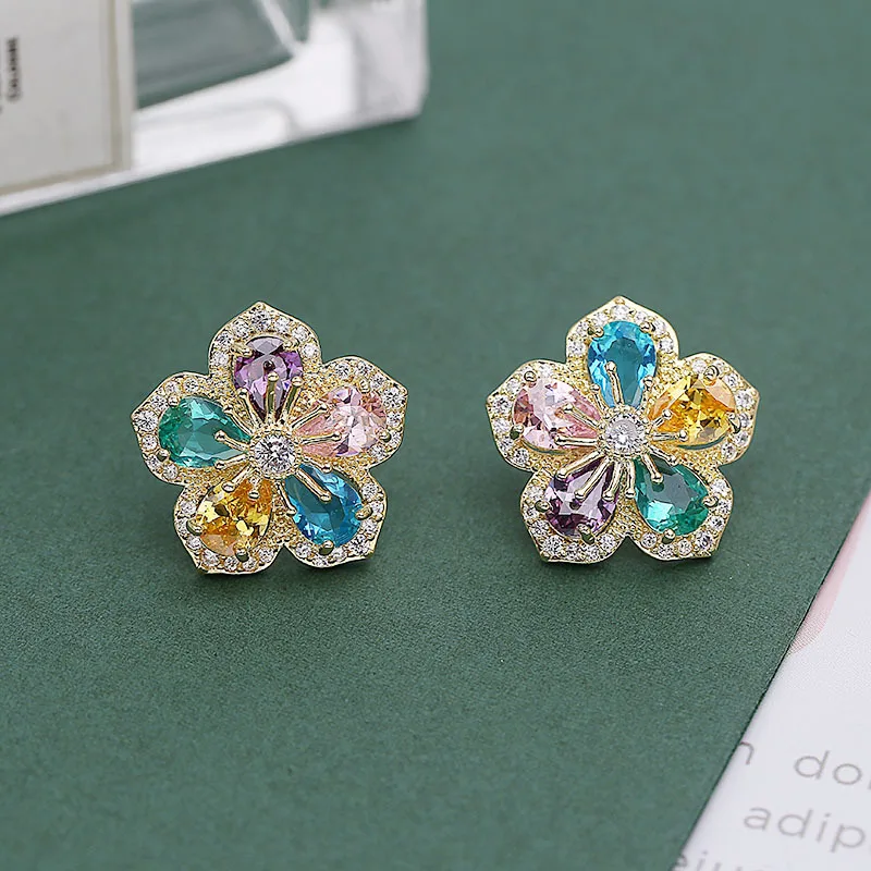 

Fesh Fashion Korean Jewelry Female Flower Stud Earrings Brilliant Delicate Multi/Pink Color Girl Gift Earrings For Women Set