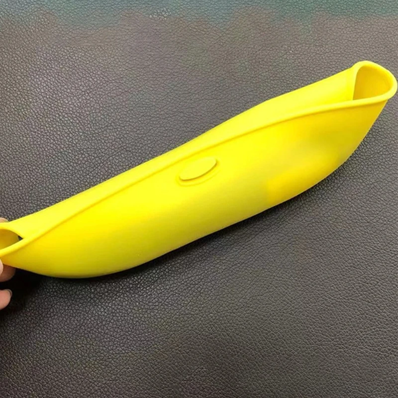 Детский мультяшный водонепроницаемый слюнявчик из пищевого силикона для