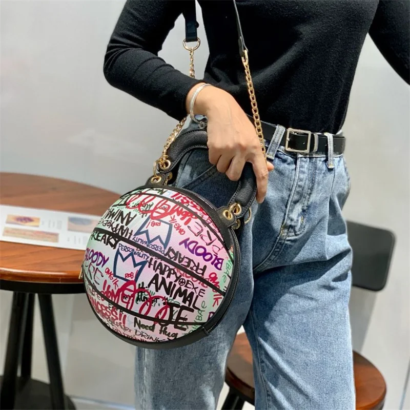 Новинка 2021 Женская круглая сумка с граффити модная на цепочке через плечо