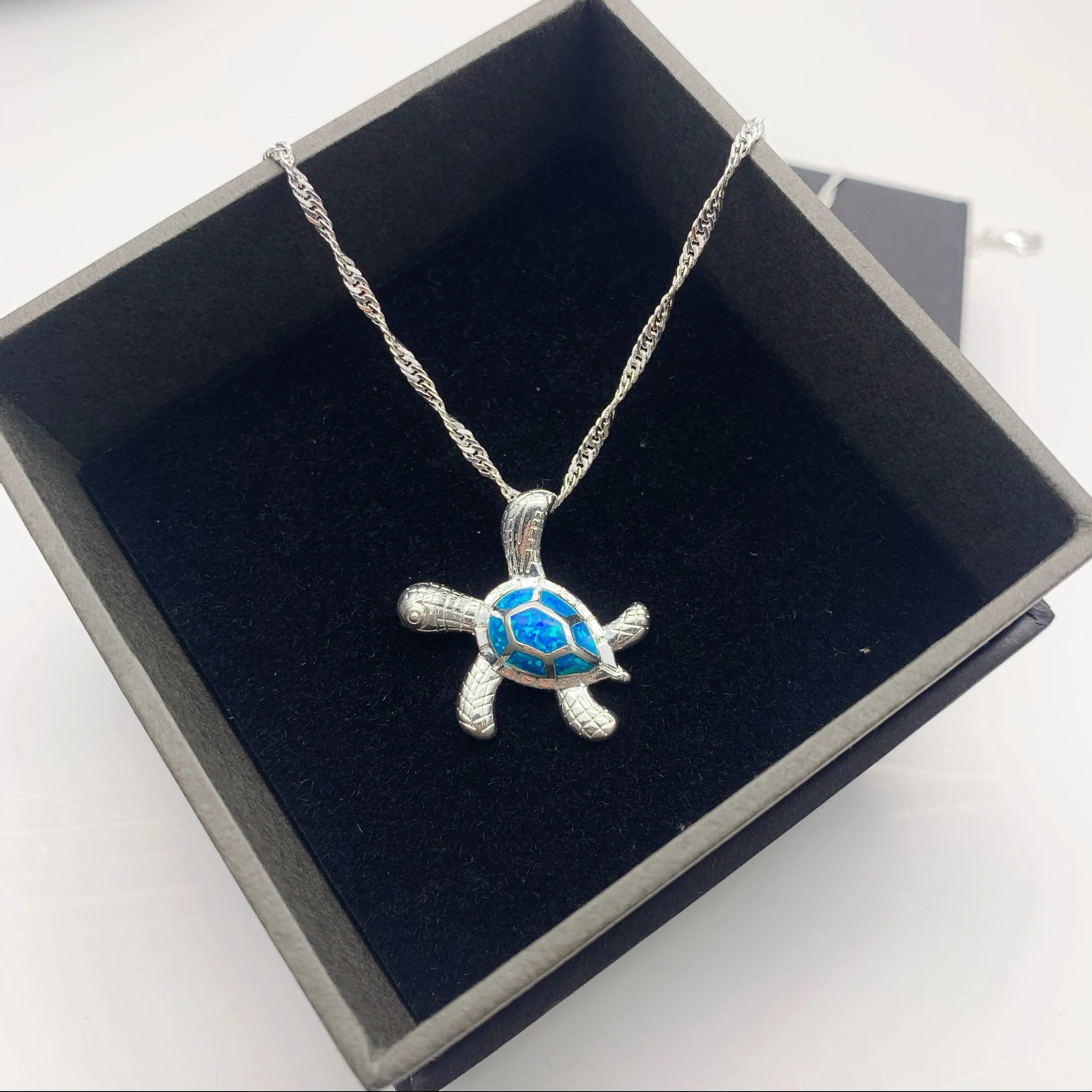 

Classic S925 Sterling Silver Charm Opal turtle lovely Marine Life Pendant Necklace Mini fashion women's sweet style Necklace