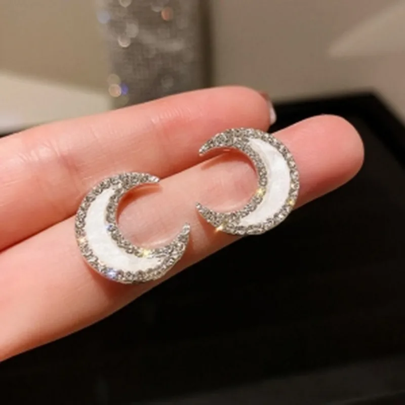 

2021 New Arrival Trendy Shell Moon Stud Earrings For Women Temperament Fashion Geometric Gold Color Metal Party Jewelry
