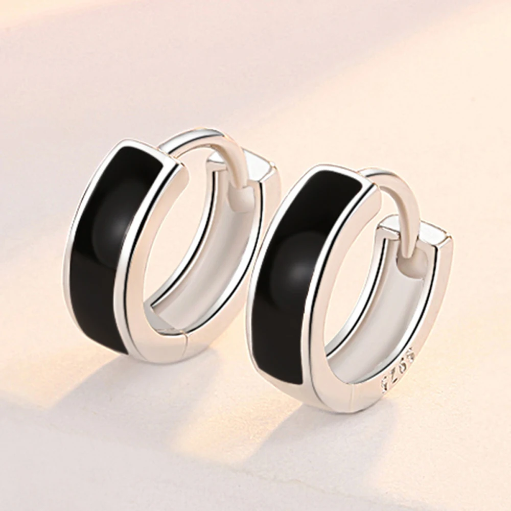 

Fashion Simple Black Circle Earrings With Both Men And Women's Elegant Temperament Act The Role Ofing Is Tasted