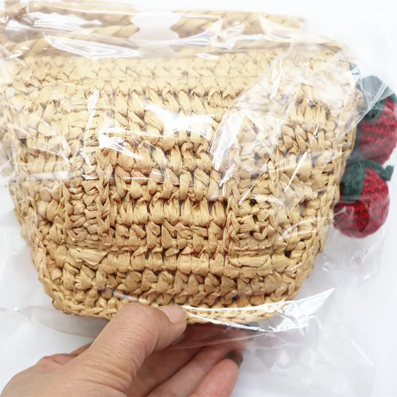 

New Strawberry Shoulder Bag Girl's Cute Straw Bag Women Summer Rattan Bags Mini Crossbody Woven Bag Crochet Beach Waist Bag