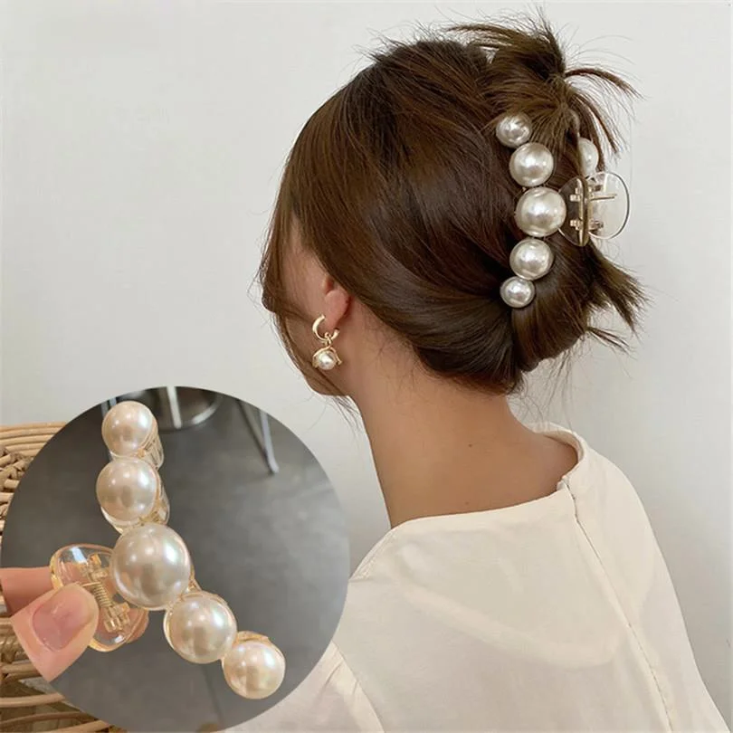 

2021 New Hyperbole Big Pearls Acrylic Hair Claw Clips Big Size Makeup Hair Styling Barrettes for Women Hair Accessories