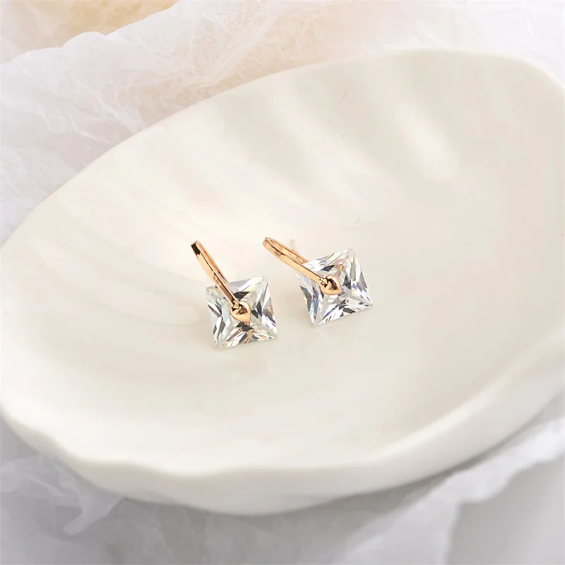 Новый продукт серьги темпераментные квадратные циркониевые Женские