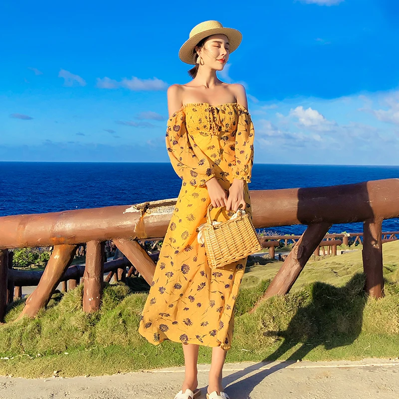 Летнее желтое платье женское цельное праздничное Привлекательное с открытыми