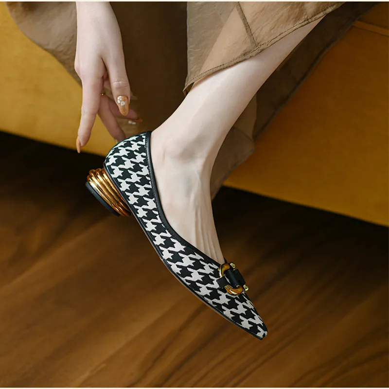 

Fashion Elegant Low Heels Women Pumps Suede Leather Pointed Toe Shoes Thousand Plaid Pattern Metal Boat Shoes Party Dress Shoes