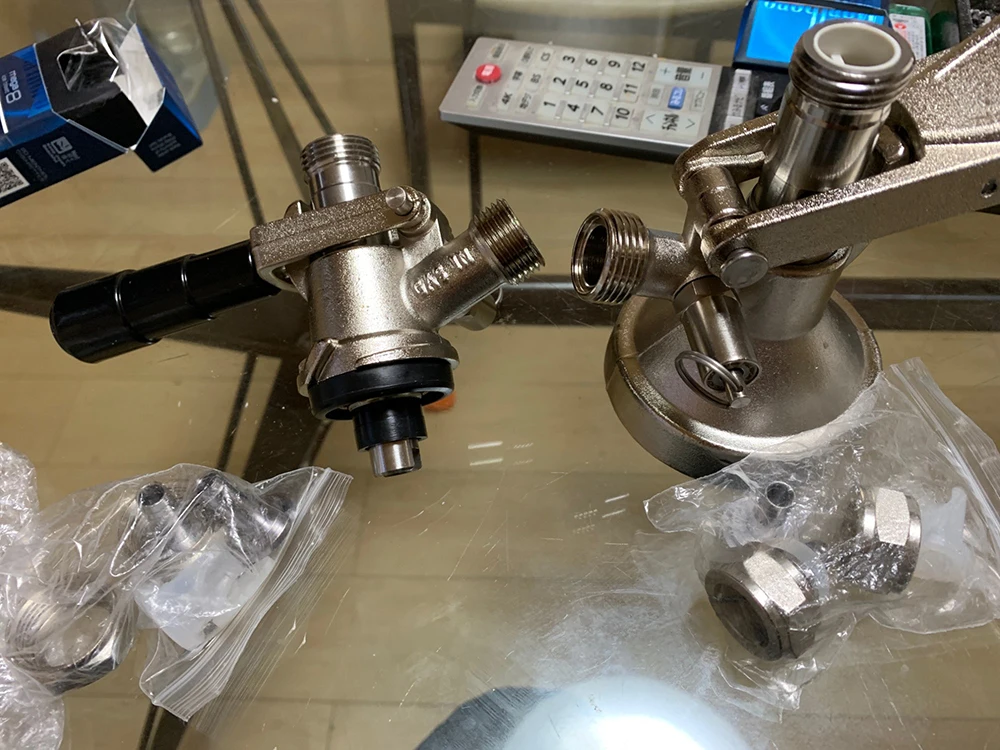 

Beer Keg Coupler- A D S G Type Wine Dispenser, Beer Tap For Kegerators, Sanke Coupler ,Tap Connectors With Relief Valve Homebrew