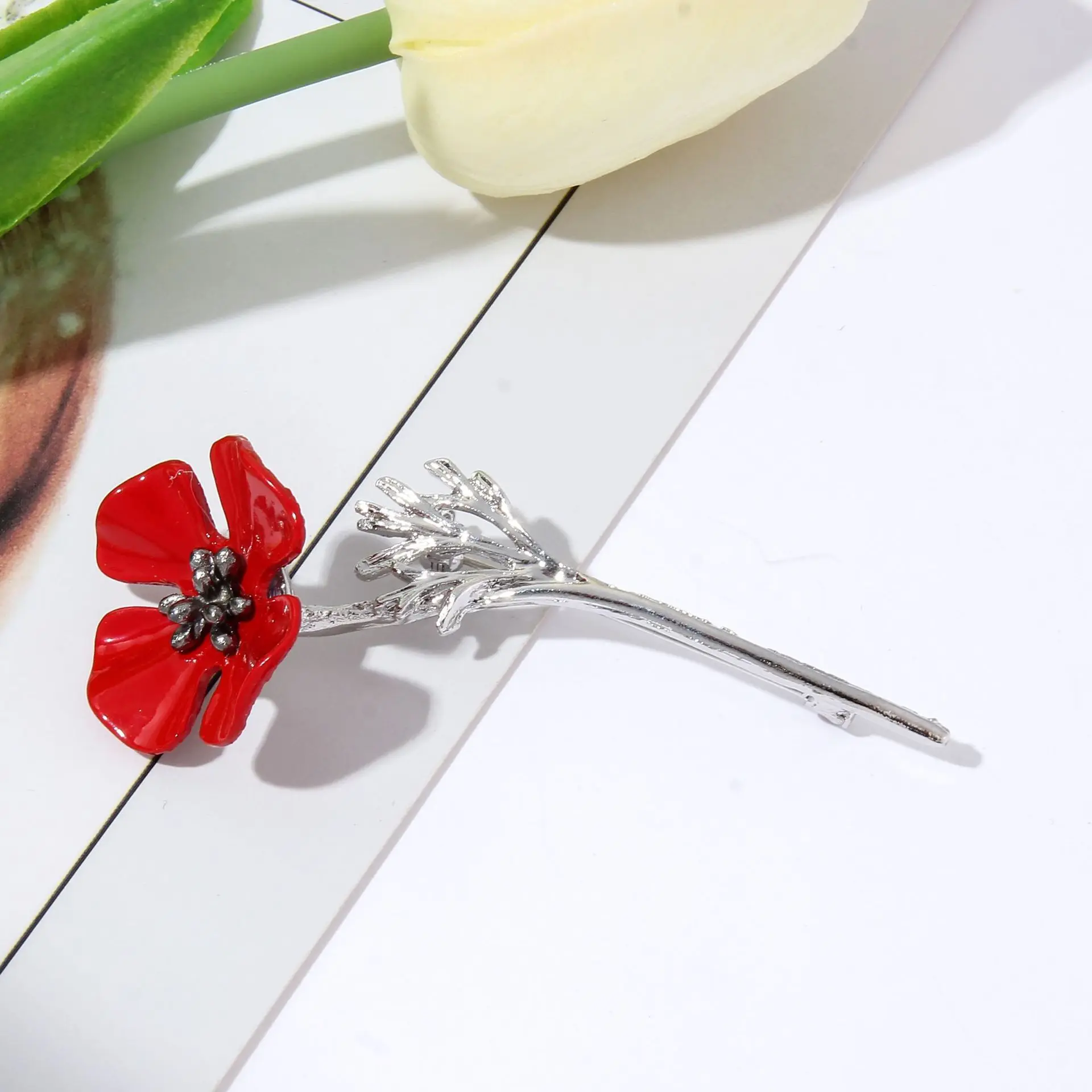 Женская металлическая брошь в форме попкорна золотистого или красного цвета