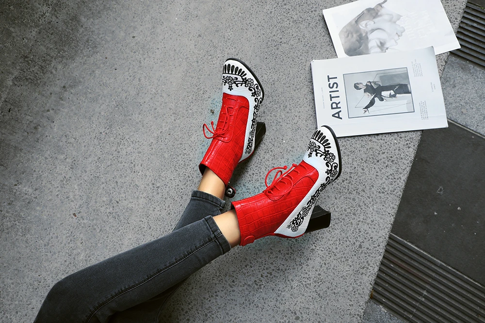 Retro Printed Booties Leather Women Ankle Boots Embroidery High Heels Casual Woman Shoe Zipper Vintage Female Footwear Boot 37
