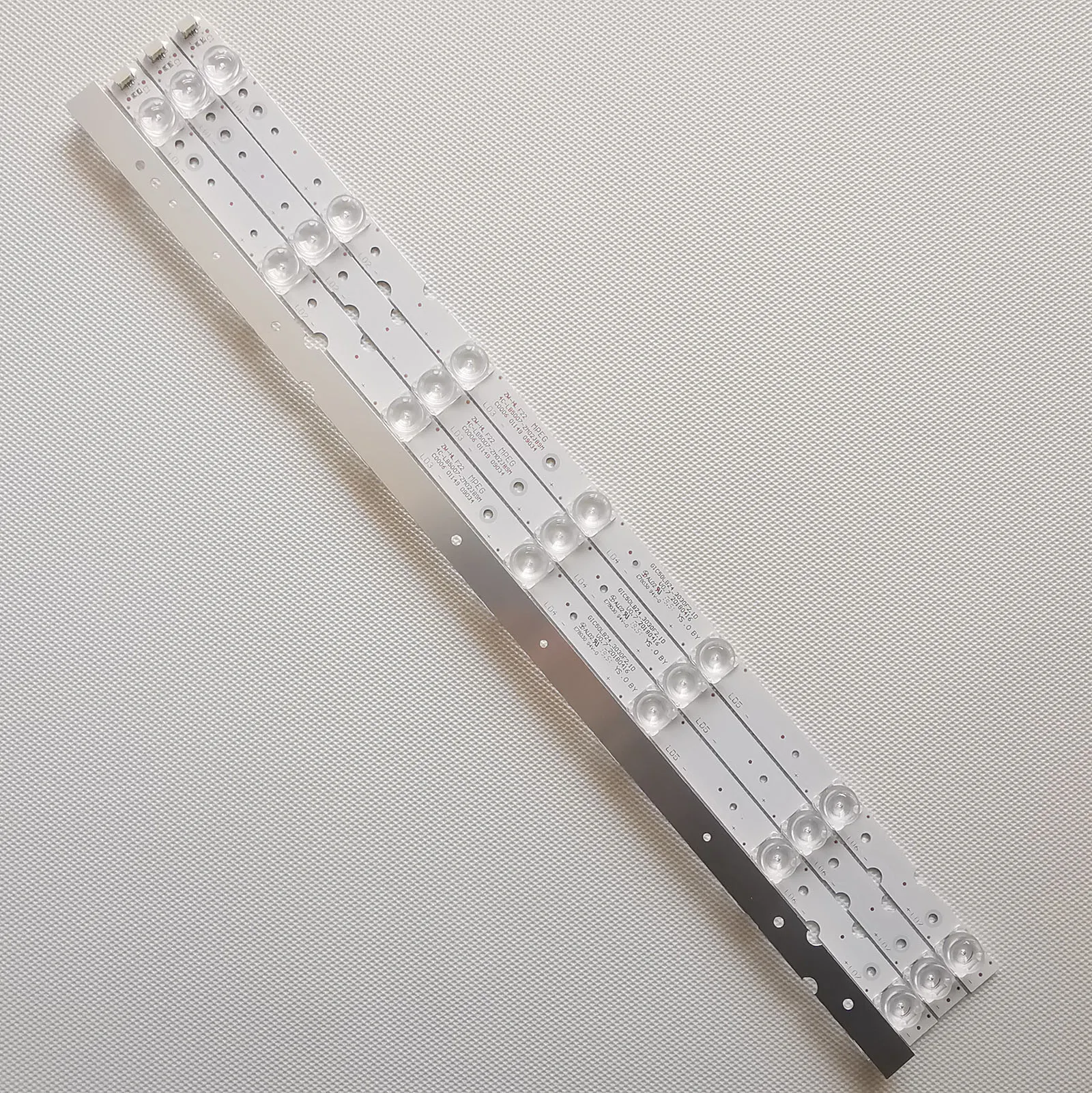 40 шт./лот светодиодная подсветка для TCL 50P65US 50S421 50S423 GIC 50D6 3030 4X7 LX20180417 4C LB5007 YH02J