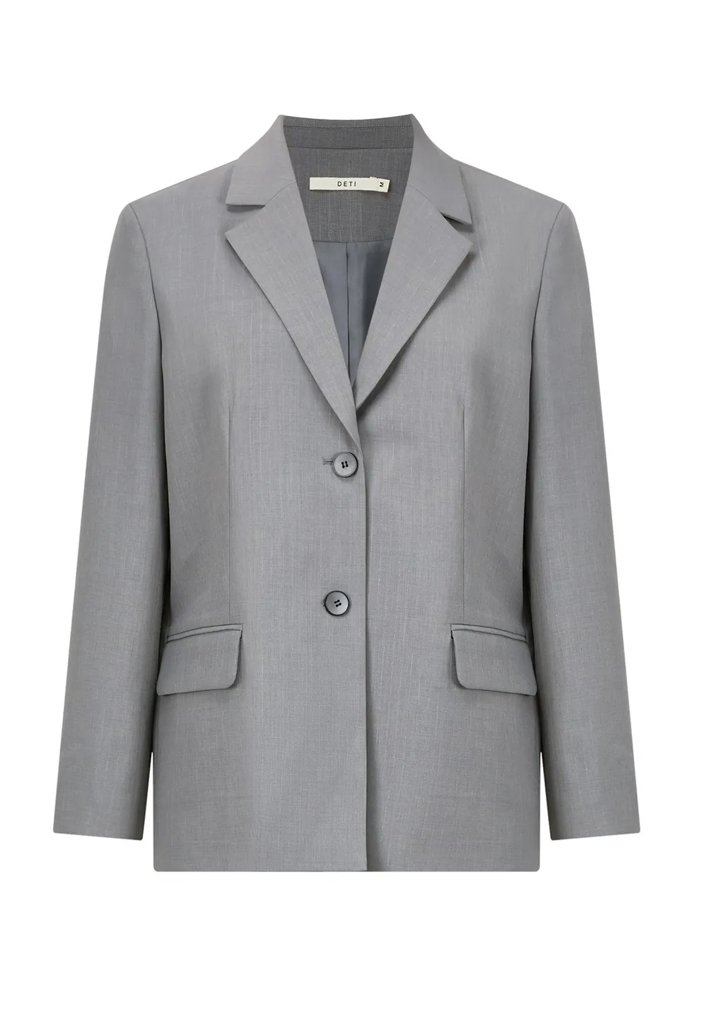 

Длинный рукав с отложным воротником и пуговицами