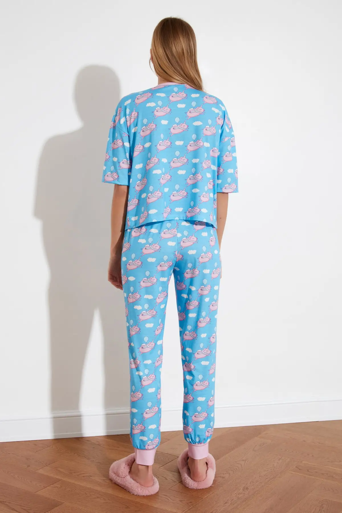

Trendyol Printed Knitted Pajamas Set THMSS21PT0380
