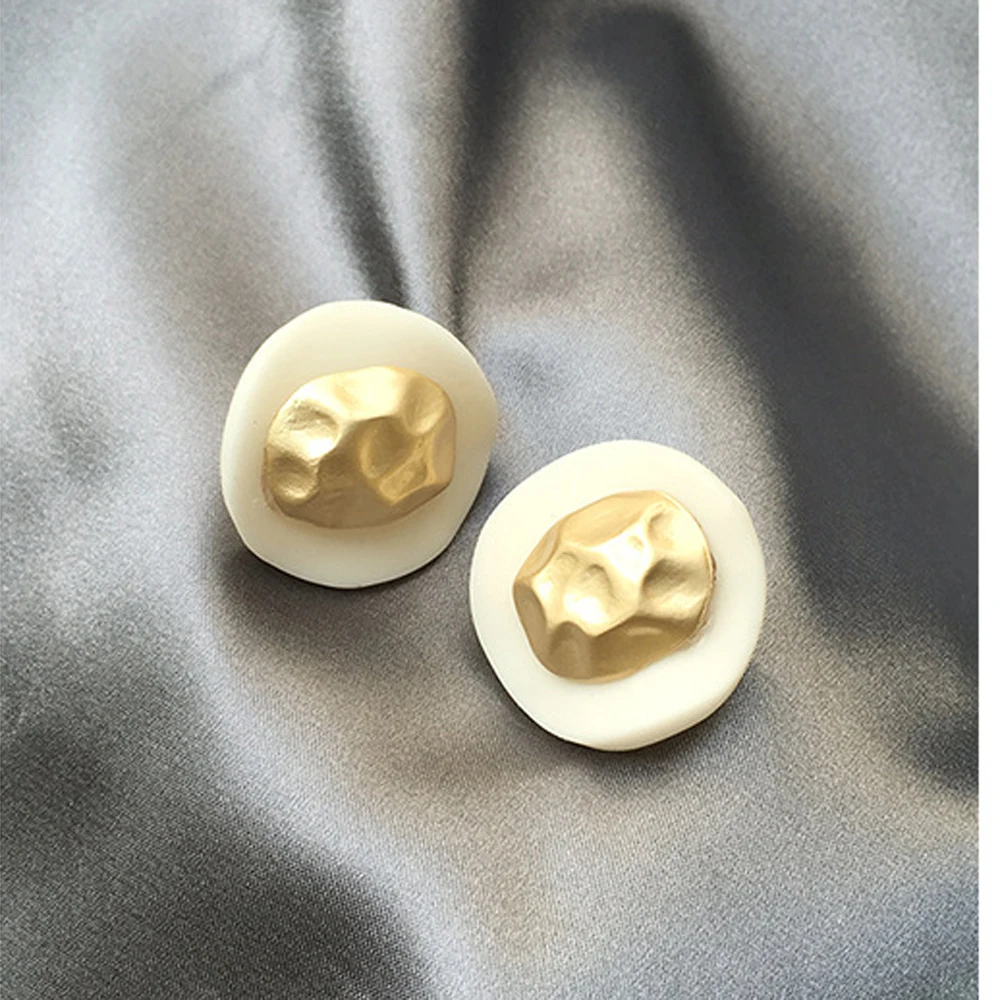 

The New Tide Restoring Ancient Ways Women Earrings Originality Fashionable Glamour Joker Contracted Design Earrings