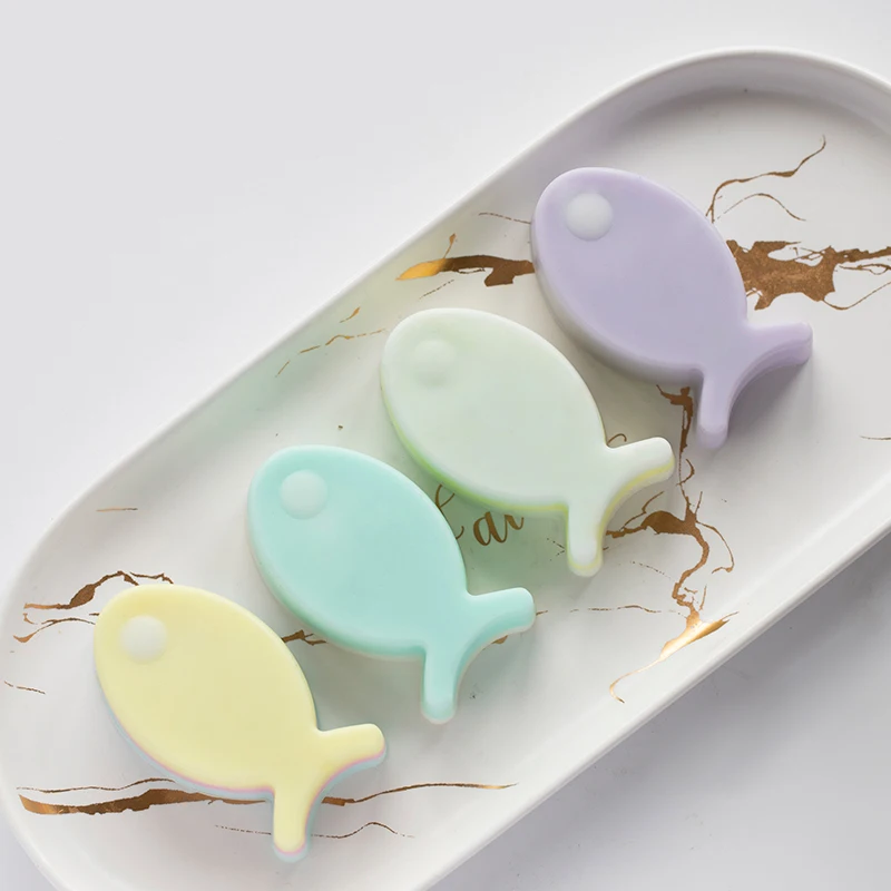 

Новинка, 4 вида, мультяшная рыба, Гибкая силиконовая форма для мыла, инструменты для украшения тортов, товары для мыла, форма для помадки, тор...