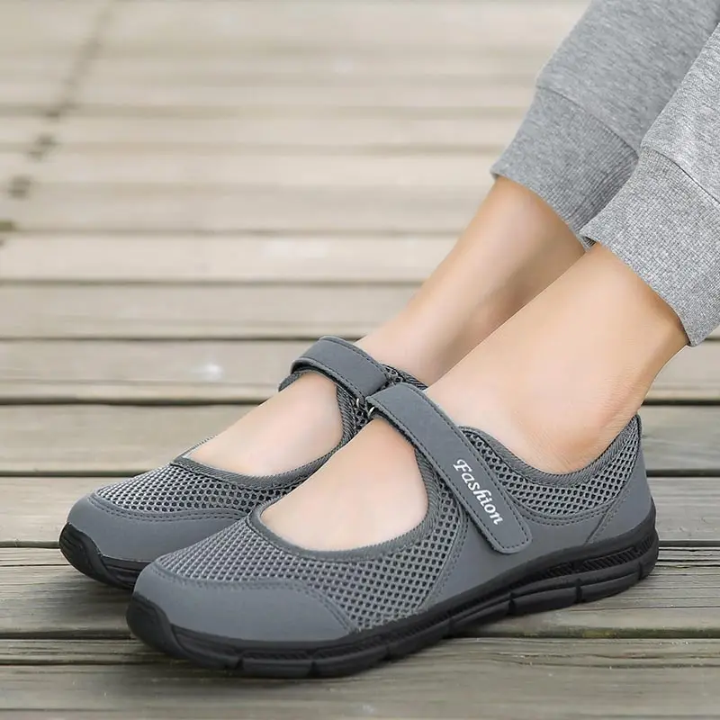 

Sports shoes women's shoes 2020 new middle-aged and elderly casual shoes women's flat bottom breathable mesh shoes women