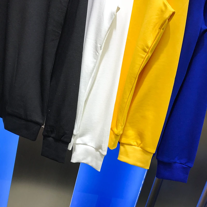 

Autumn 2020 men's long sleeve sweater embroidered badge bottoming top fashion brand simple European station round neck T-shirt