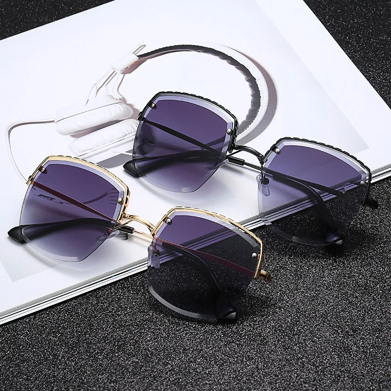 

Brand 2021 Fashion Sunglasses Women Sport Sun Glasses Brand Designer Female Outdoor Shopping Shades Man Driving Luxury Eyewear