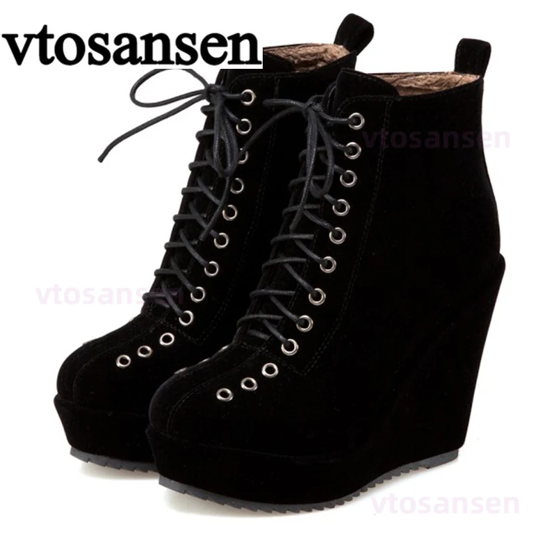 Murah Sepatu Bot Pergelangan Kaki Wanita Platform Berenda 2021 Sepatu Musim Dingin Pendek Hak Baji Suede Alas Kaki Wanita Punk Hitam Sepatu Perempuan Berkualitas Tinggi