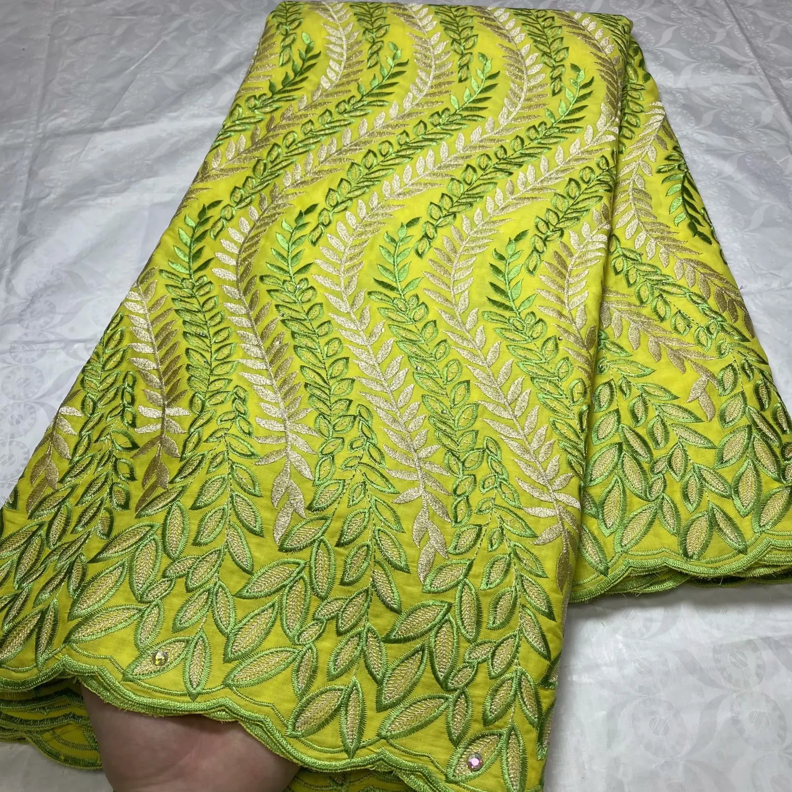 

5 Yards Handcut Cotton Lace Fabric African Swiss Voile Material Embroidered Nigerian Sewing Cloth Tela Tissus For Sewing OC16