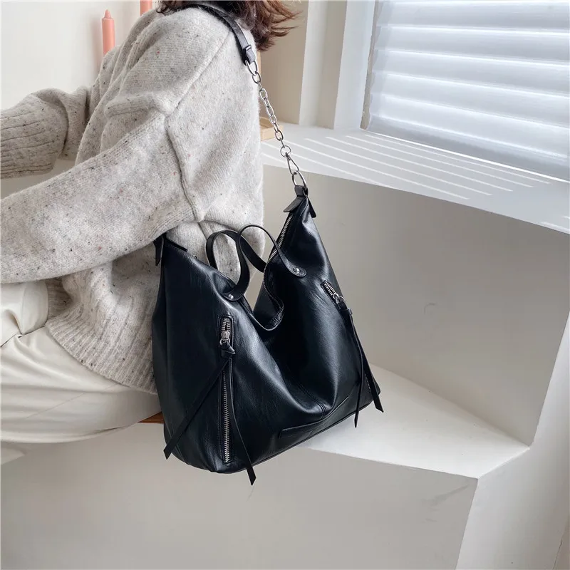 Women handbag Large Capacity Chain design ladies Shoulder bag Motorcycle pu leather female crossbody bags big totes bolsa |