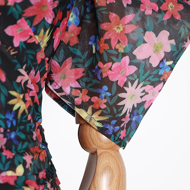 Женское винтажное мини платье TWOTWINSTYLE облегающее карандаш с цветочным принтом V