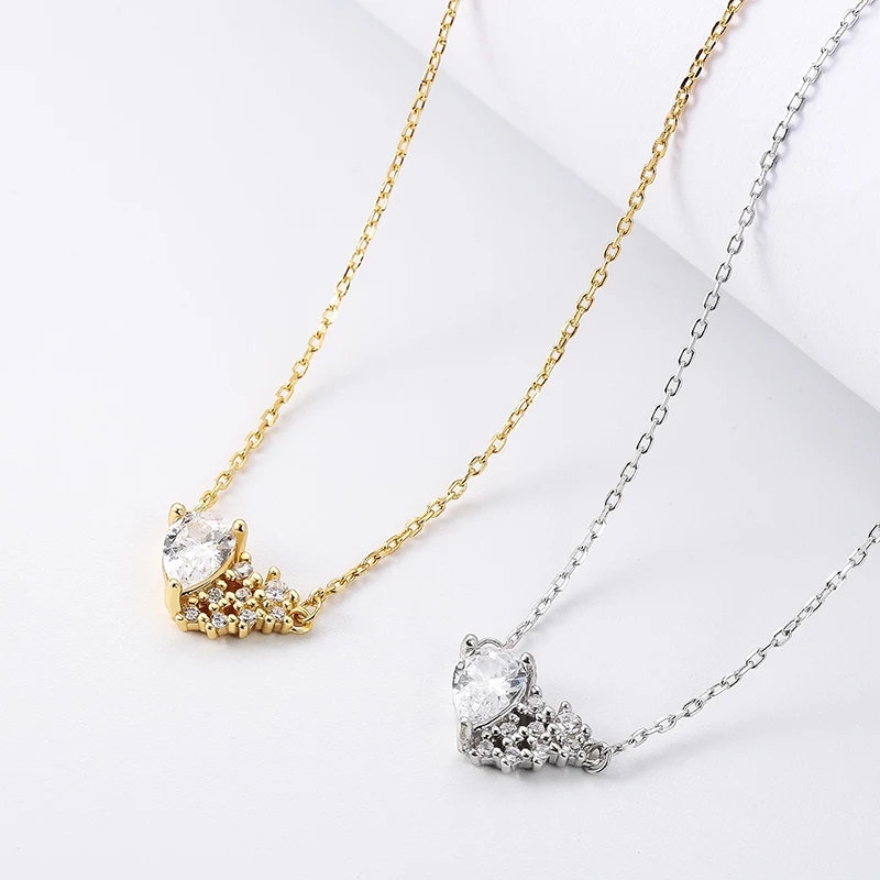 

Women's necklace in sterling silver, south Korean style, new asymmetrical heart necklace with zircon pendant3