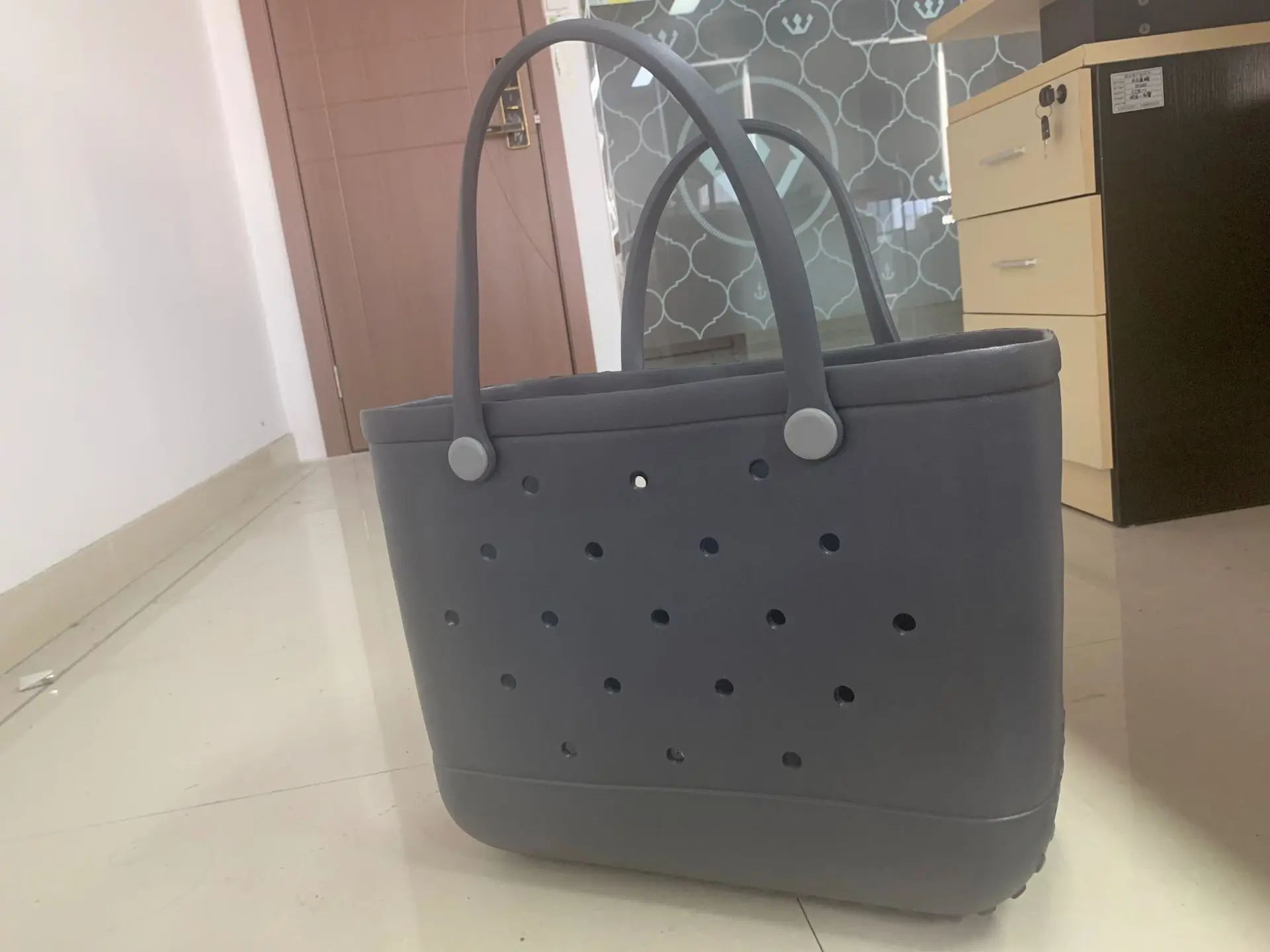 

2020 cross border new beach basket printing hole Bag Beach storage bag EVA handbag women's bag