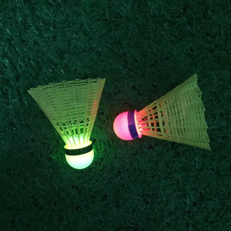 

2pcs LED Lighting Badminton Birdies Glow in The Dark Night Nylon Shuttlecock Q1FF