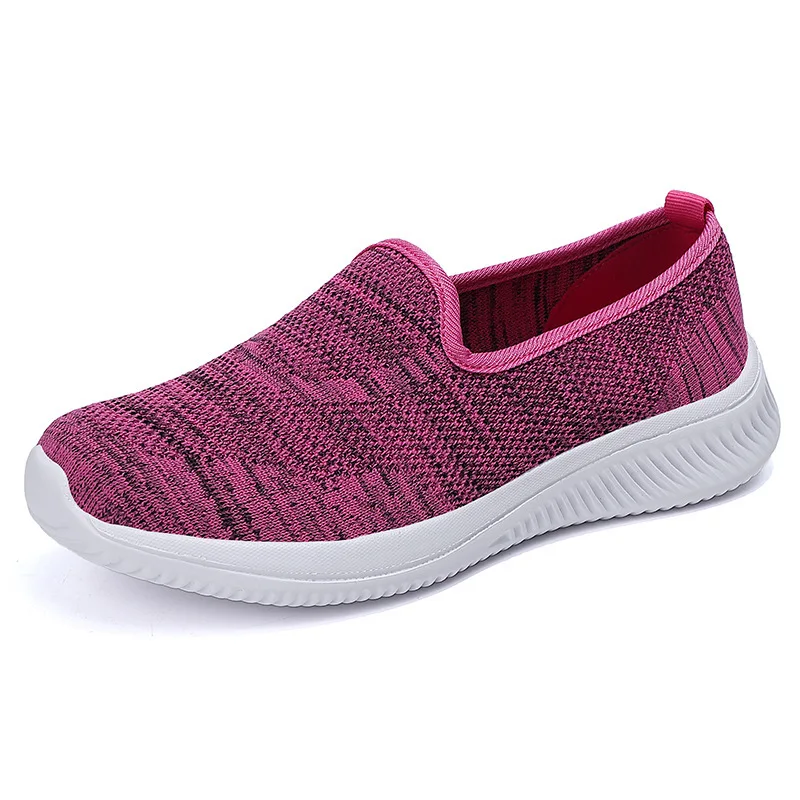 

New Mother's Shoes Light Round Head Cover Foot Comfortable Casual Sports Shoes Light and Breathable Large Size Women's Shoes