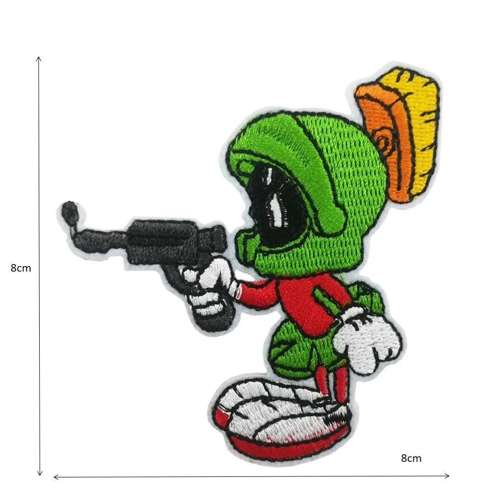 Марвин Марсианская дорожка стоящая высечка Looney Tunes Yosemite Sam Даффи Дак жуки кролик вышивка железа на патч - Цвет: Черный никель