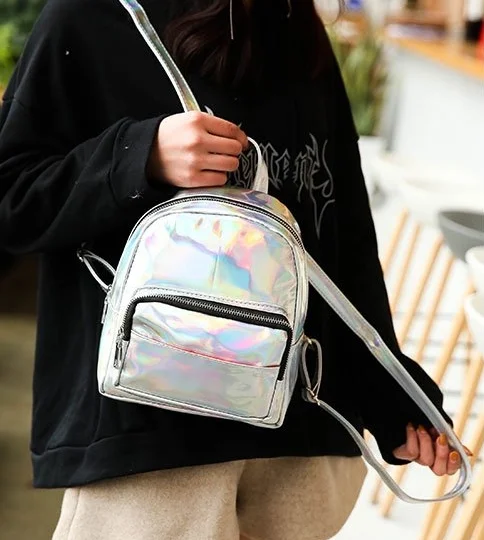 Женские кожаные рюкзаки разноцветные розовые серебристые для