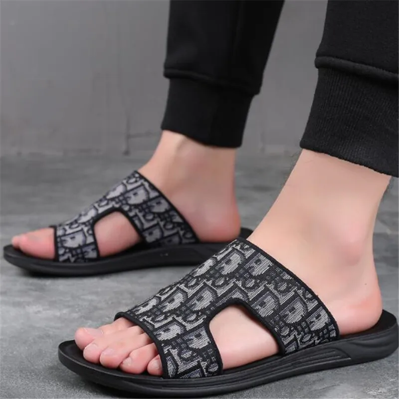 

New men's slippers fashion cloth sandals dual-use thick-soled non-slip lightweight comfortable casual slippers men