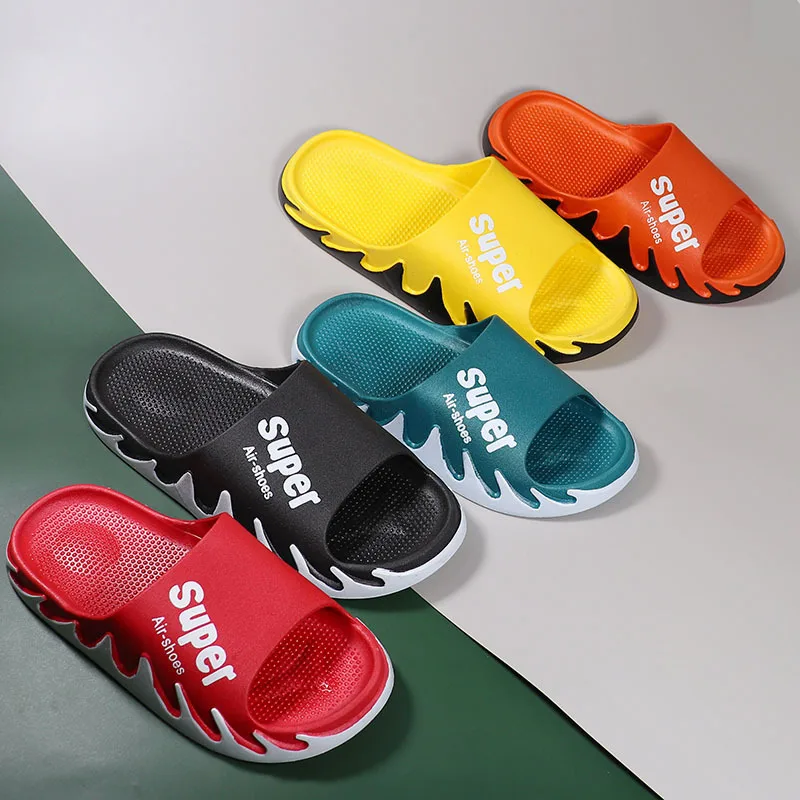 

Summer Home Men Slippers Soft Sole Flip Flops Non-slip Bathroom Slides Fashion Flame Beach Sandals Couples Indoor Women Slippers