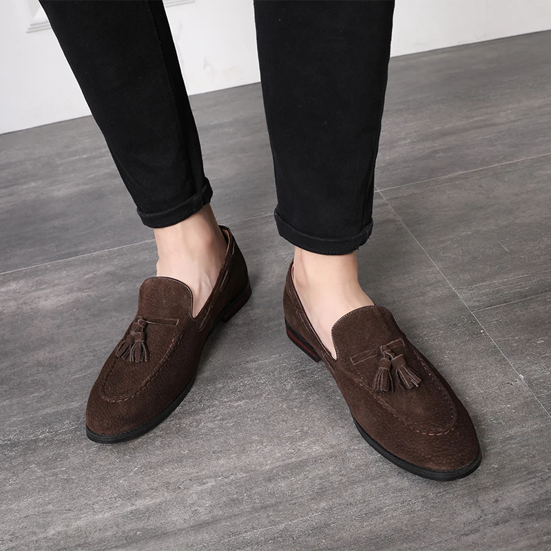 

2021 Men Suede Loafers Shoes Tassel Design Business Shoes Men's Flats Slip On Male Mans Casual Footwear