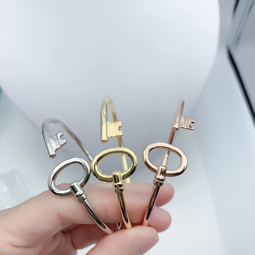 

Luxury Brand Bracelet For Women 1:1 925 Original Classic Open Sterling Silver Key Shape Bracelet Senior Girl Lover Jewelry Gift