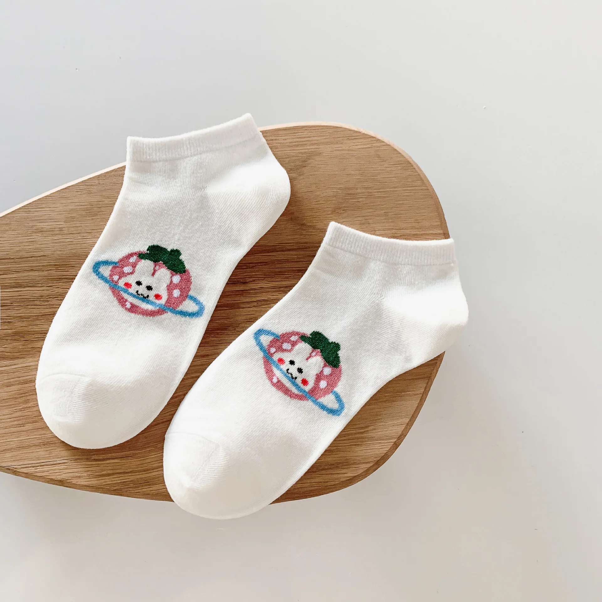 

10pairs/lot White Illustration Japan Fashion Personality Spaceship Shallow Mouth Boat Socks Students Jacquard Art UFO Astronaut