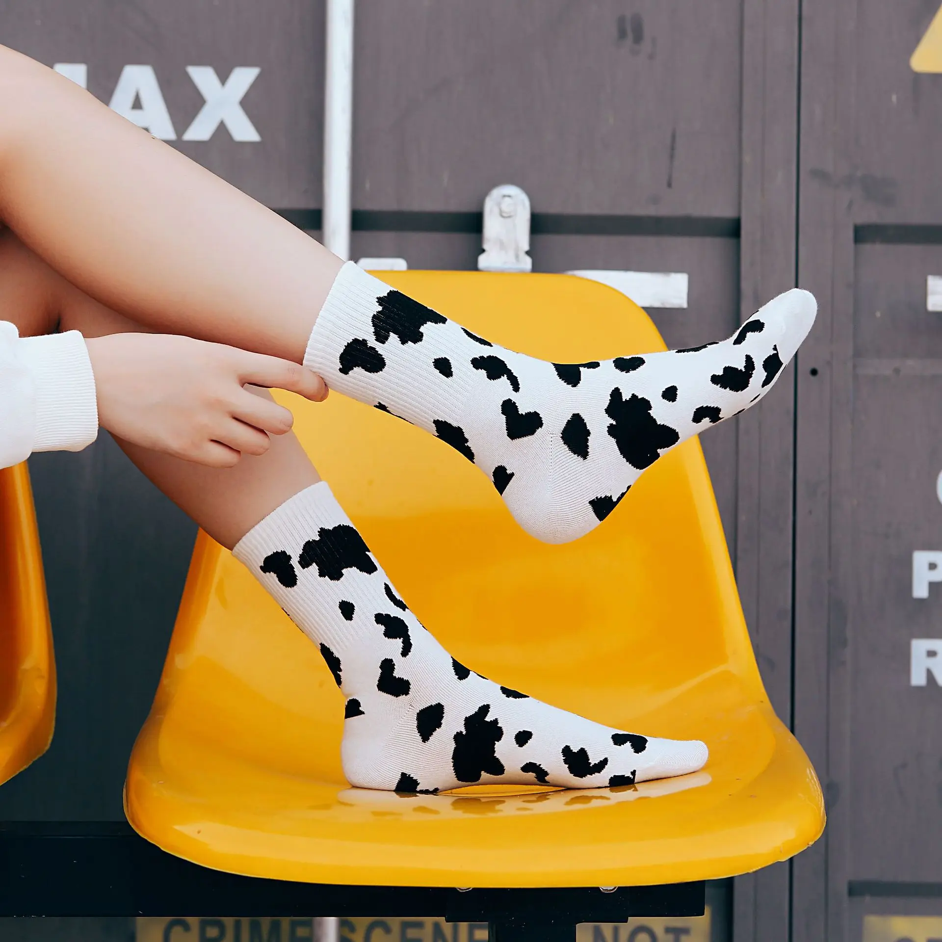 

NewJapanese Trend Student Striped Cow Pattern Women's Black Socks All-match Cotton Happiness Ladies Non-slip Leisure Sock Sokken